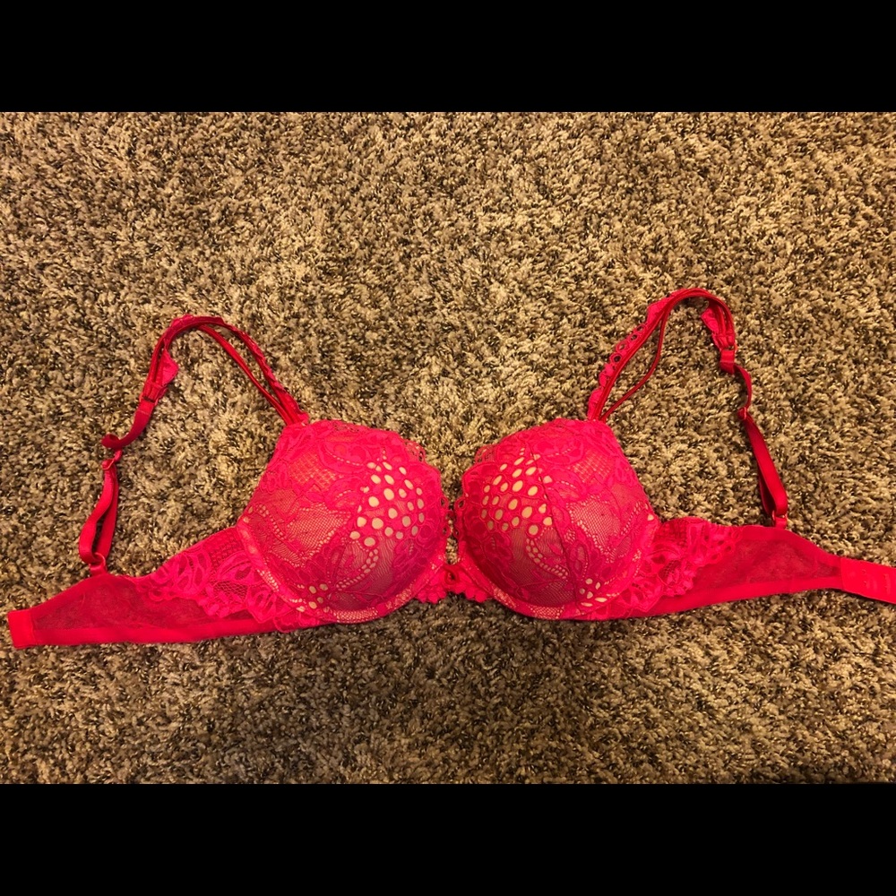 Victoria’s Secret Bombshell Bra